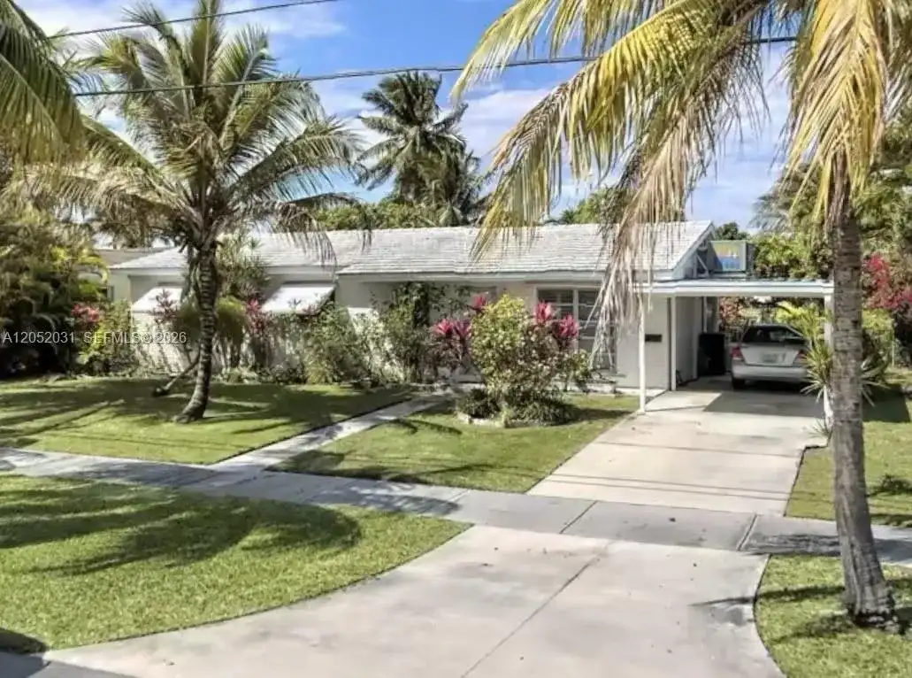 19120 Bel Aire Dr, Cutler Bay FL 33157