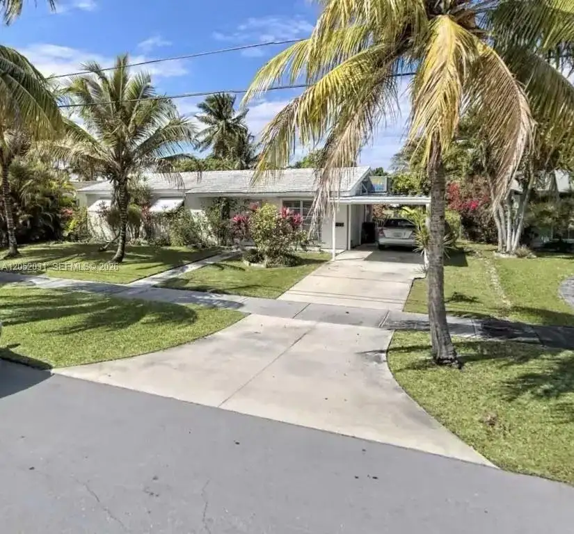 19120 Bel Aire Dr, Cutler Bay FL 33157 photo 2