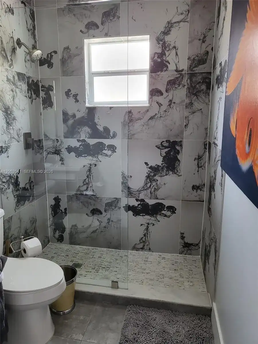 6335 N Miami Ave # 1, Miami FL 33150 photo 2
