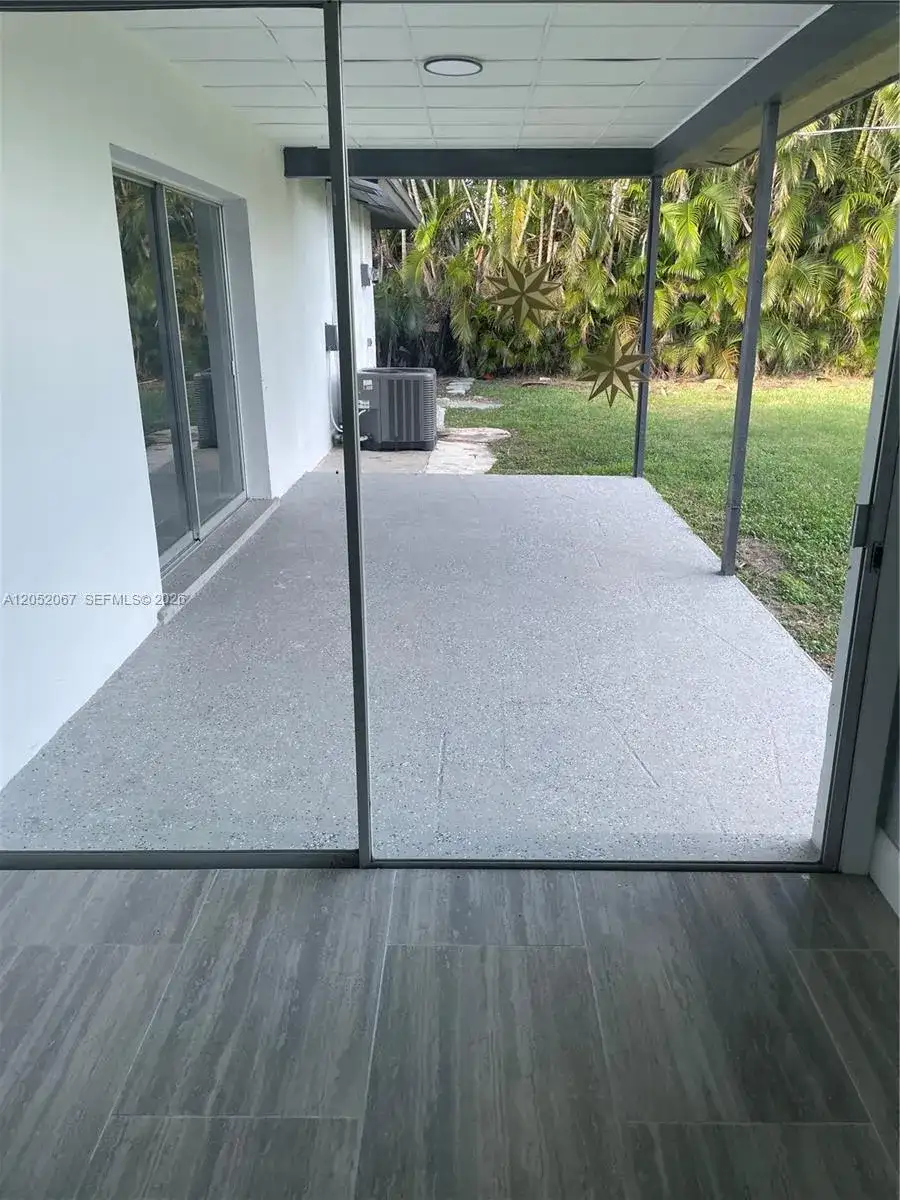737 Sesame Ct, Cape Coral FL 33904 photo 3