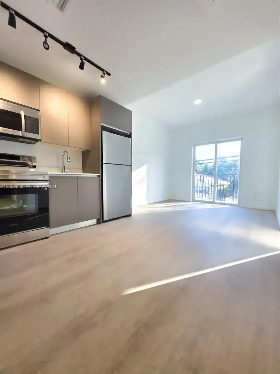 8106 NE 1st Ave # 12, Miami FL 33138 photo 2