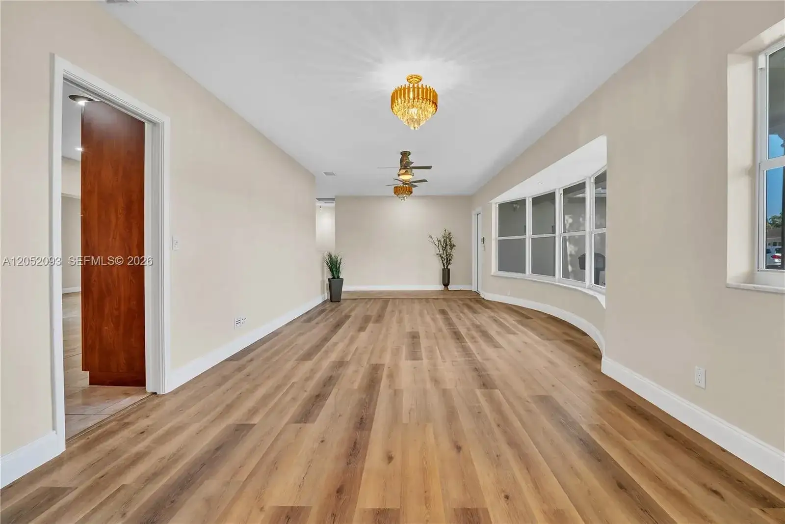 5507 Mckinley St, Hollywood FL 33021 photo 4