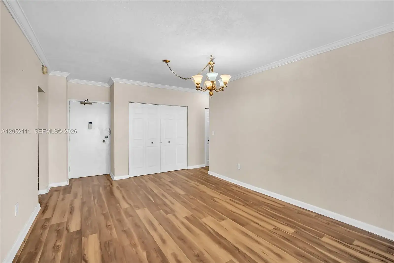 1950 S Ocean Dr, Hallandale Beach FL 33009 photo 2