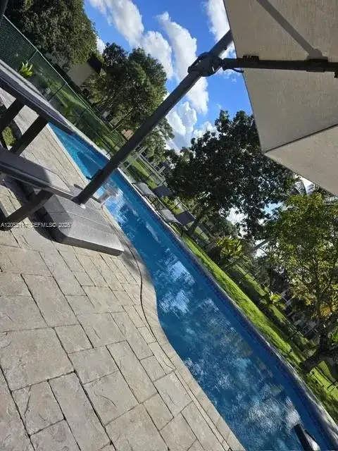291 NW 93rd Ave, Pembroke Pines FL 33024 photo 3