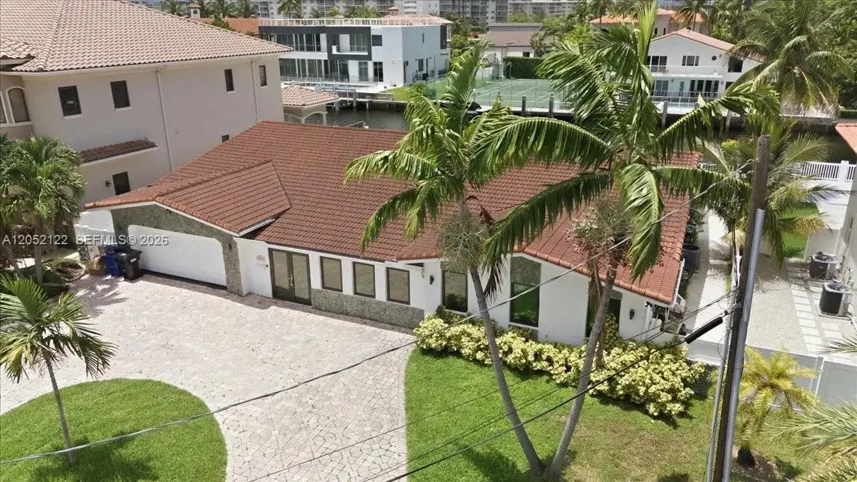 3321 NE 170th St # 3321, North Miami Beach FL 33160 photo 2