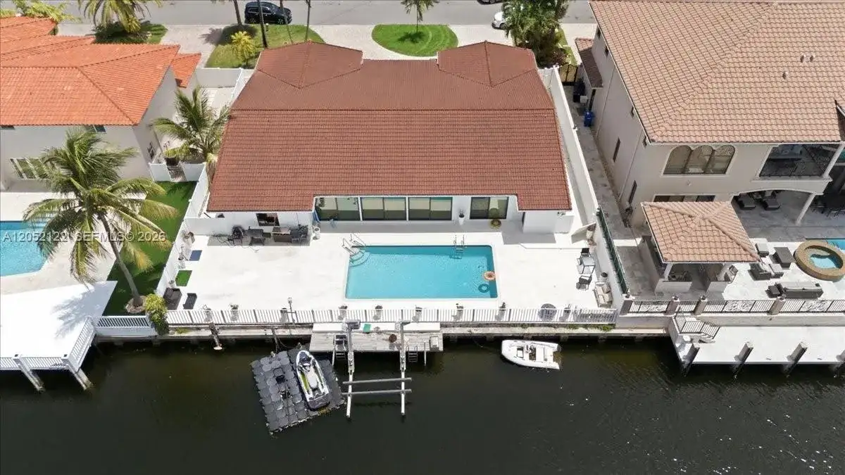 3321 NE 170th St # 3321, North Miami Beach FL 33160 photo 5