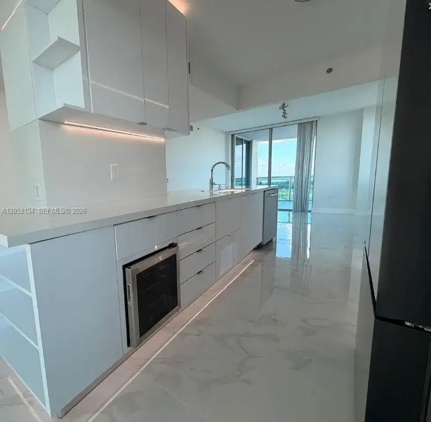 2641 N Flamingo Rd # 2208N, Sunrise FL 33323 photo 4