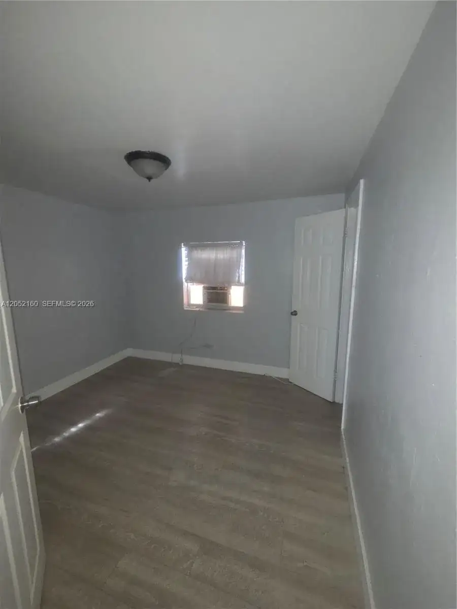 4017 SW 24th St # 4, West Park FL 33023 photo 2