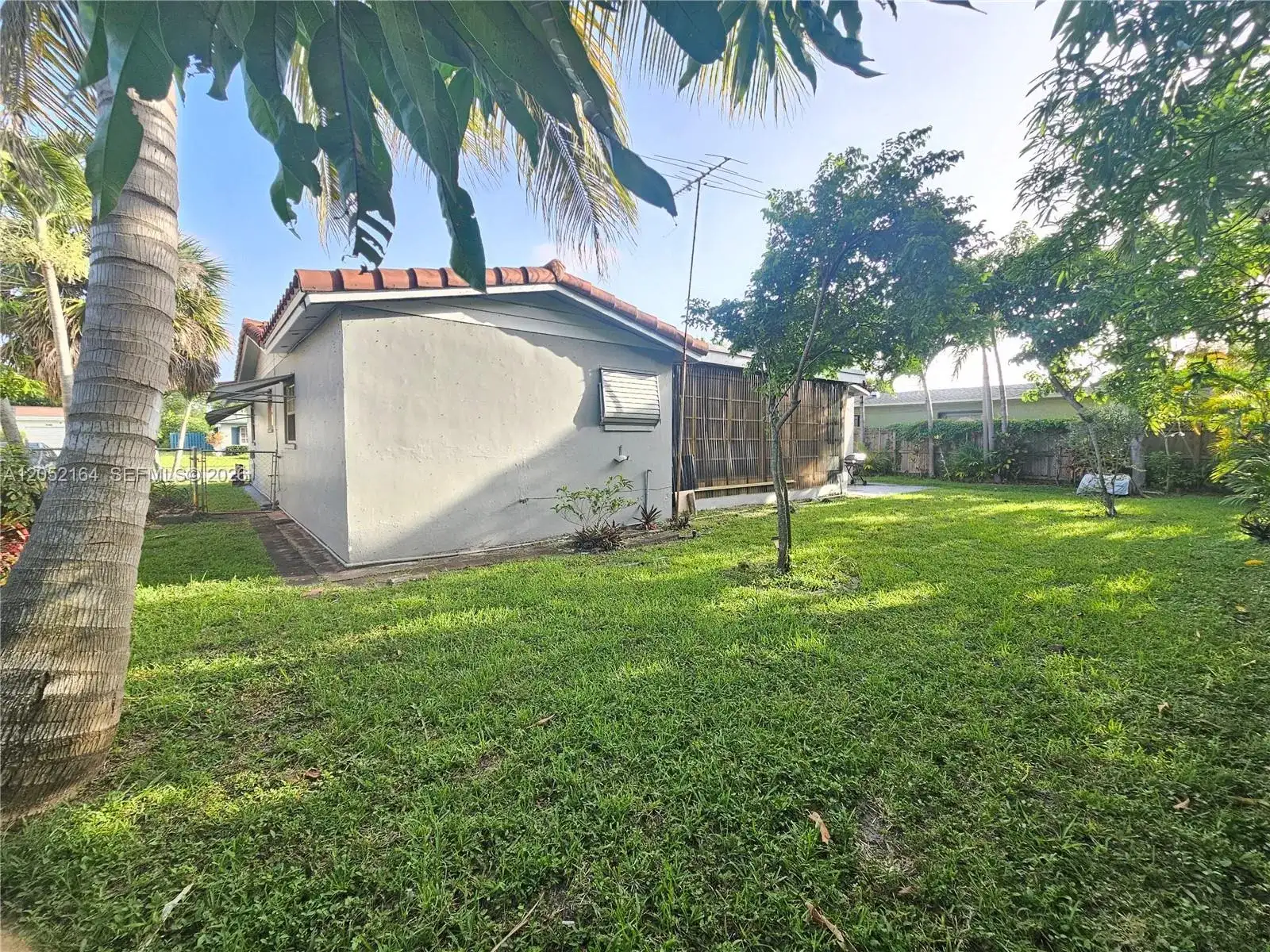 3591 NW 23rd Ct, Lauderdale Lakes FL 33311 photo 4