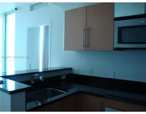 300 S Biscayne Blvd # 3511, Miami FL 33131 photo 5