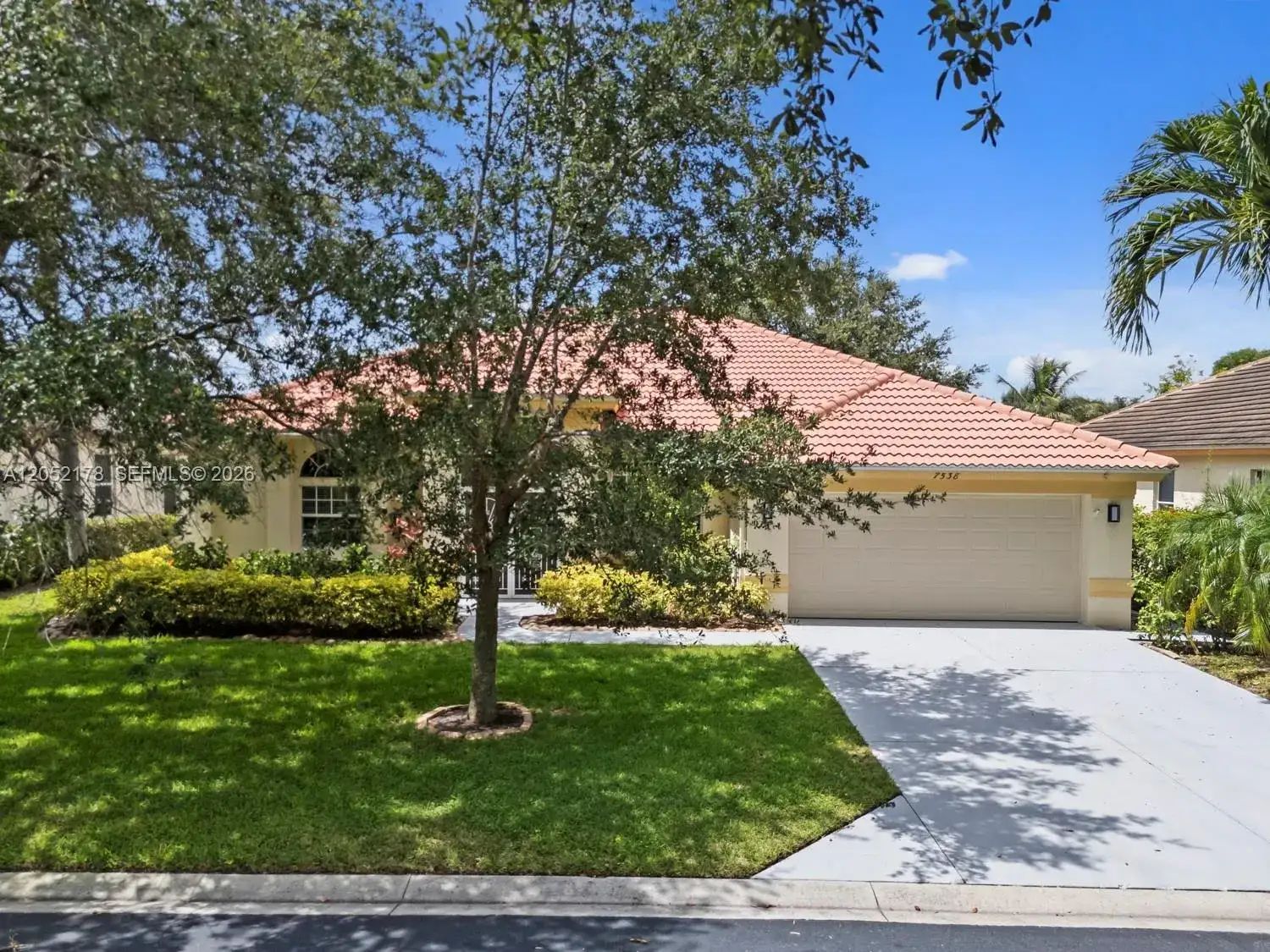 7538 Citrus Hill Ln, Naples FL 34109 photo 3