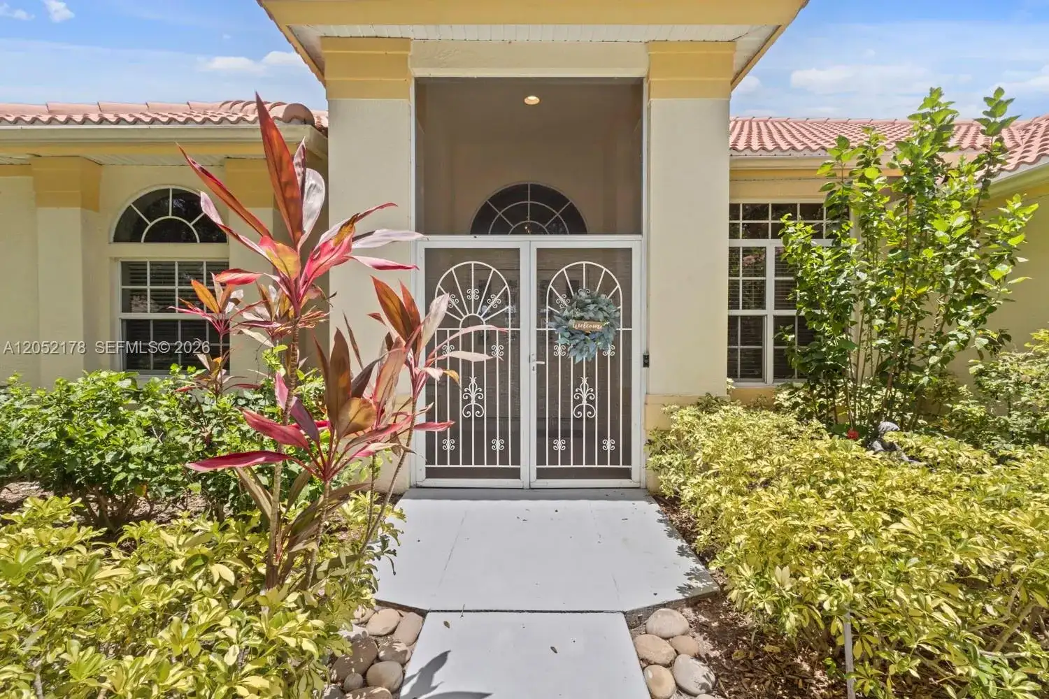 7538 Citrus Hill Ln, Naples FL 34109 photo 4