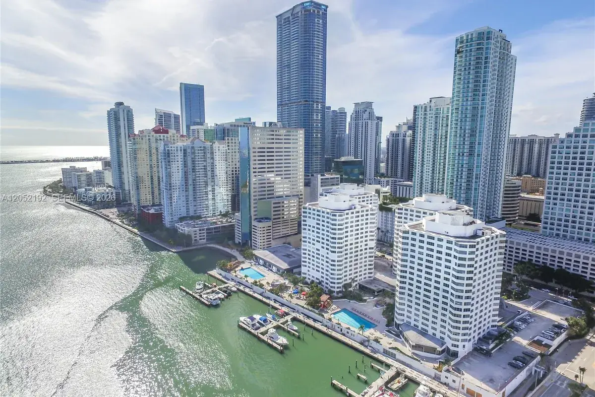 825 Brickell Bay Dr # 350, Miami FL 33131