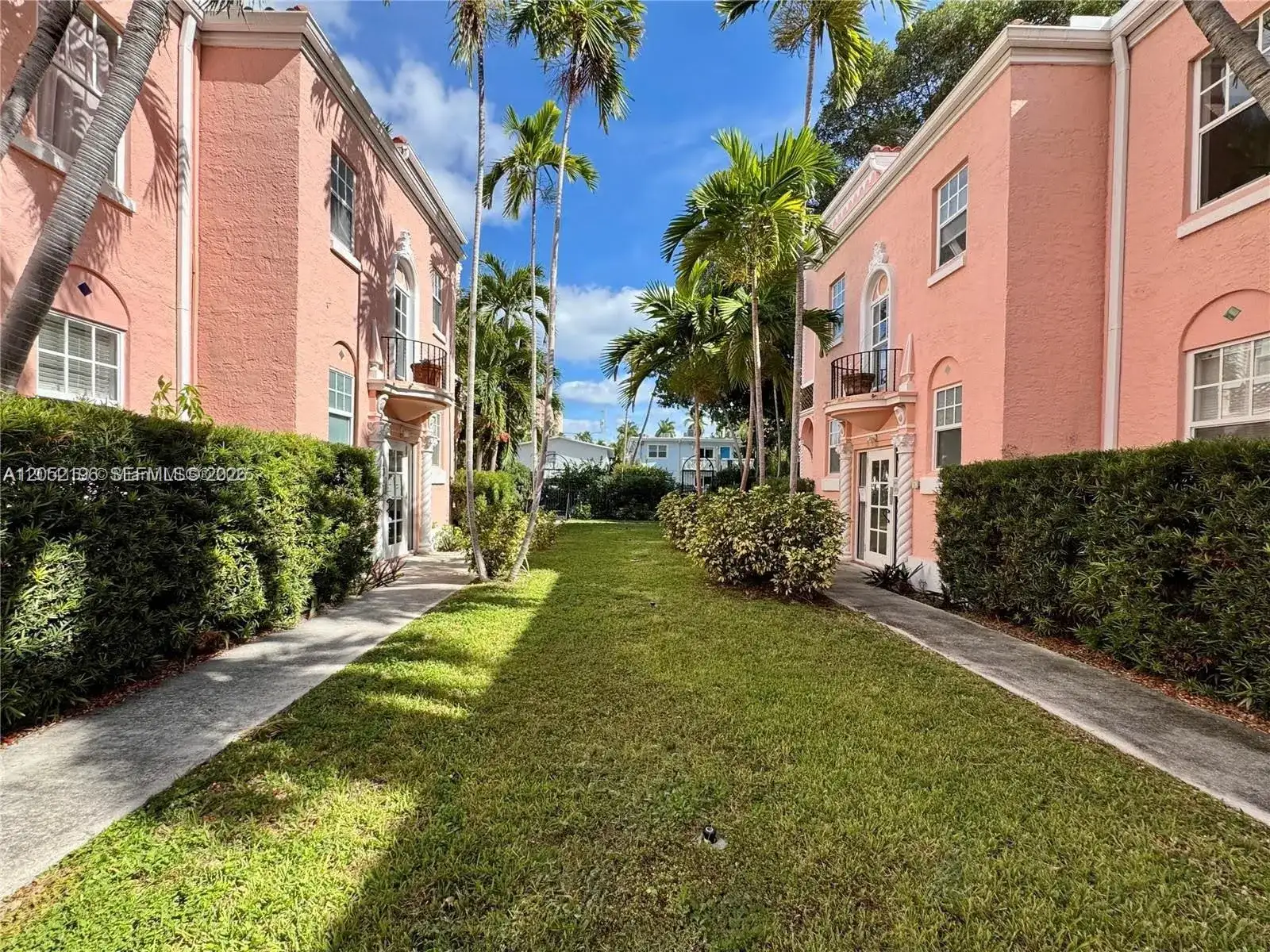 754 Meridian Ave # 15, Miami Beach FL 33139 photo 2