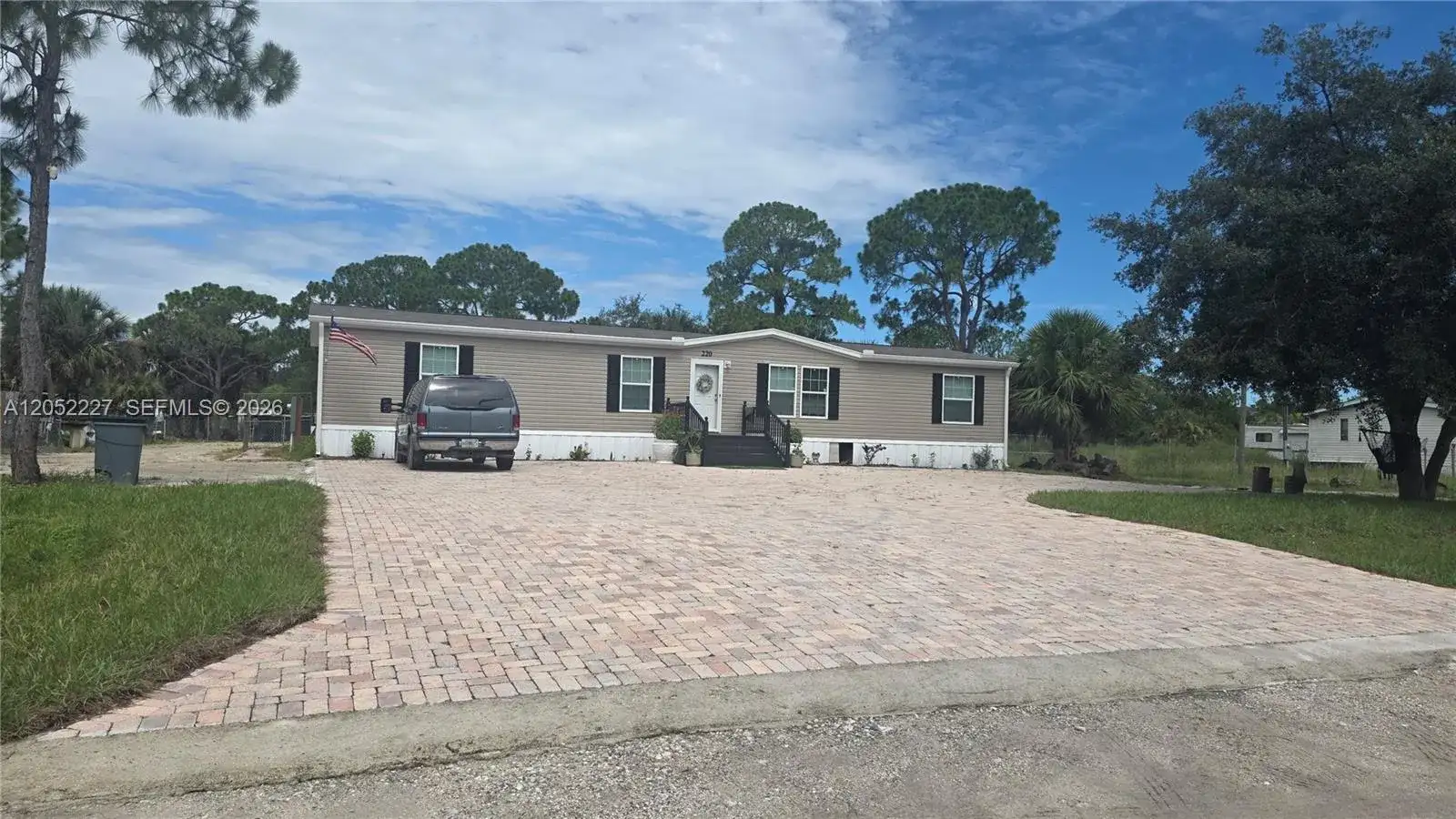 220 S Kennel ST, Clewiston FL 33440 photo 3