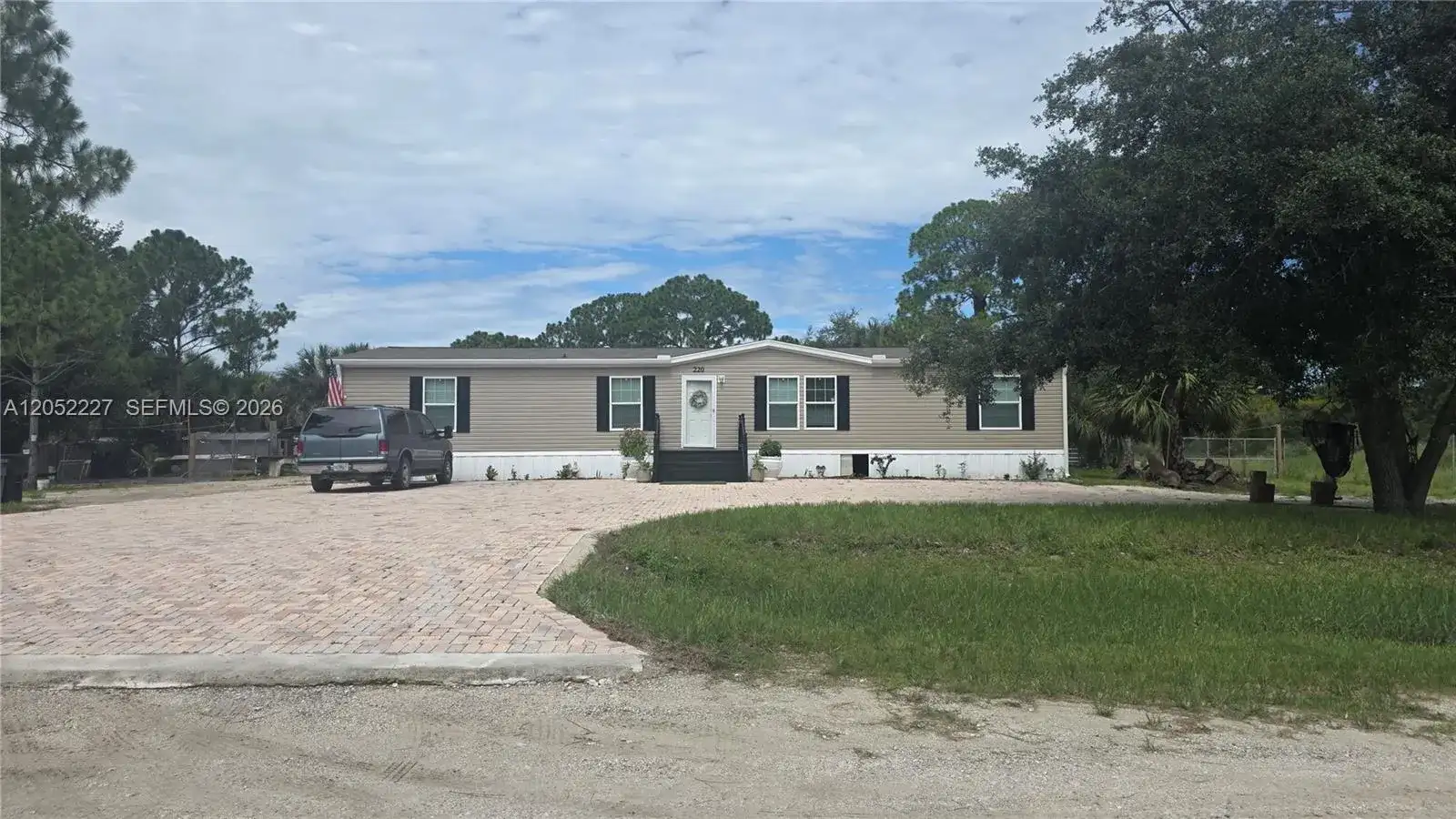 220 S Kennel ST, Clewiston FL 33440 photo 5