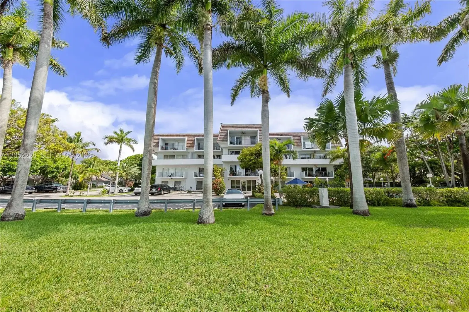 7900 CAMINO CR # 303, Miami FL 33143 photo 4