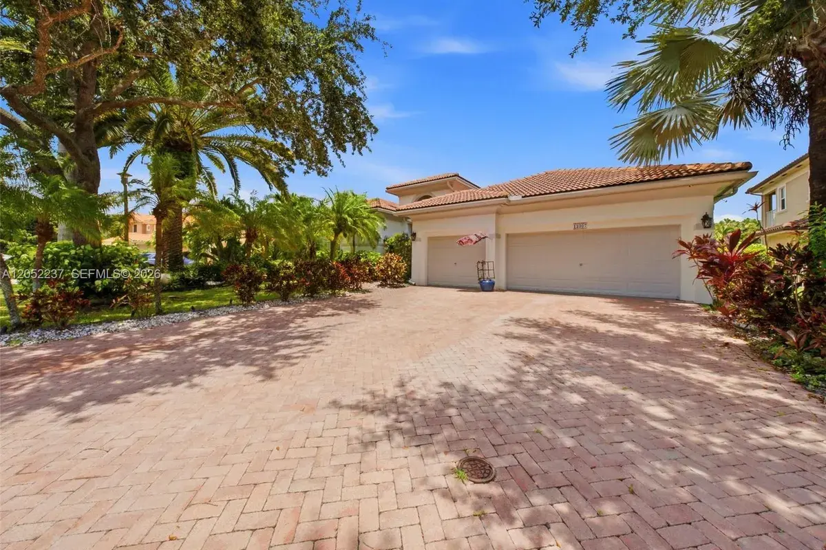 12307 NW 49th St, Coral Springs FL 33076