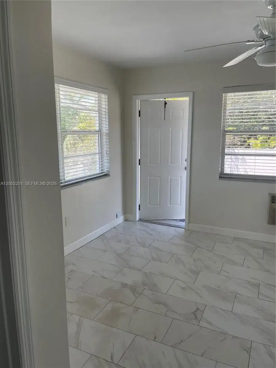 11890 NE 16th Ave # 6, Miami FL 33161 photo 4