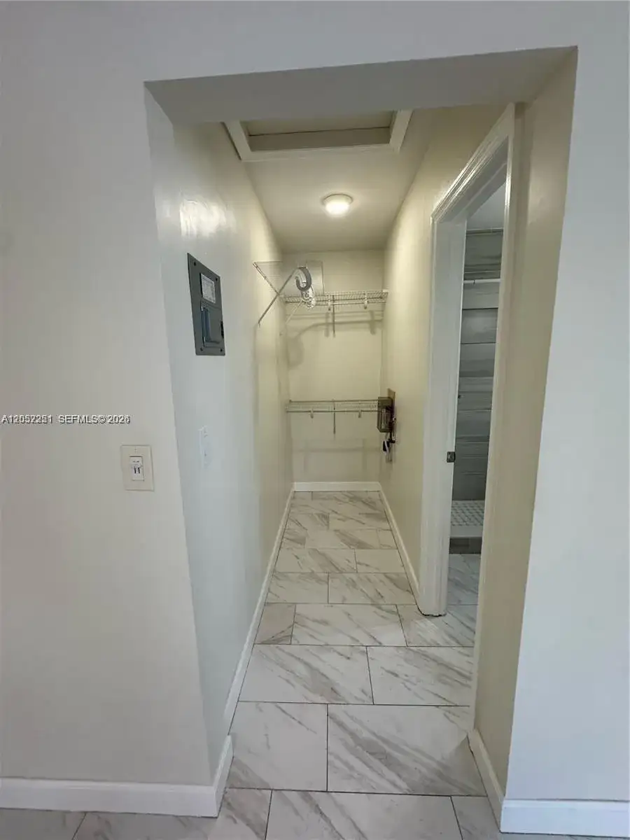 11890 NE 16th Ave # 6, Miami FL 33161 photo 5