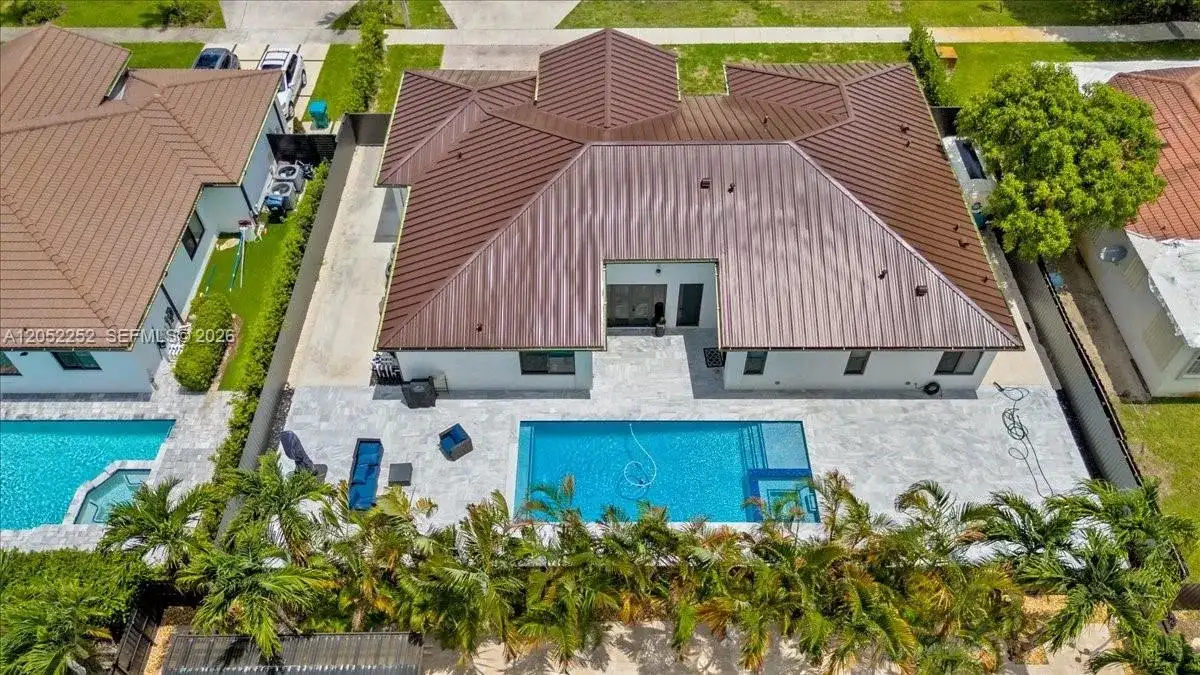 16234 SW 48th Ter, Miami FL 33185 photo 2