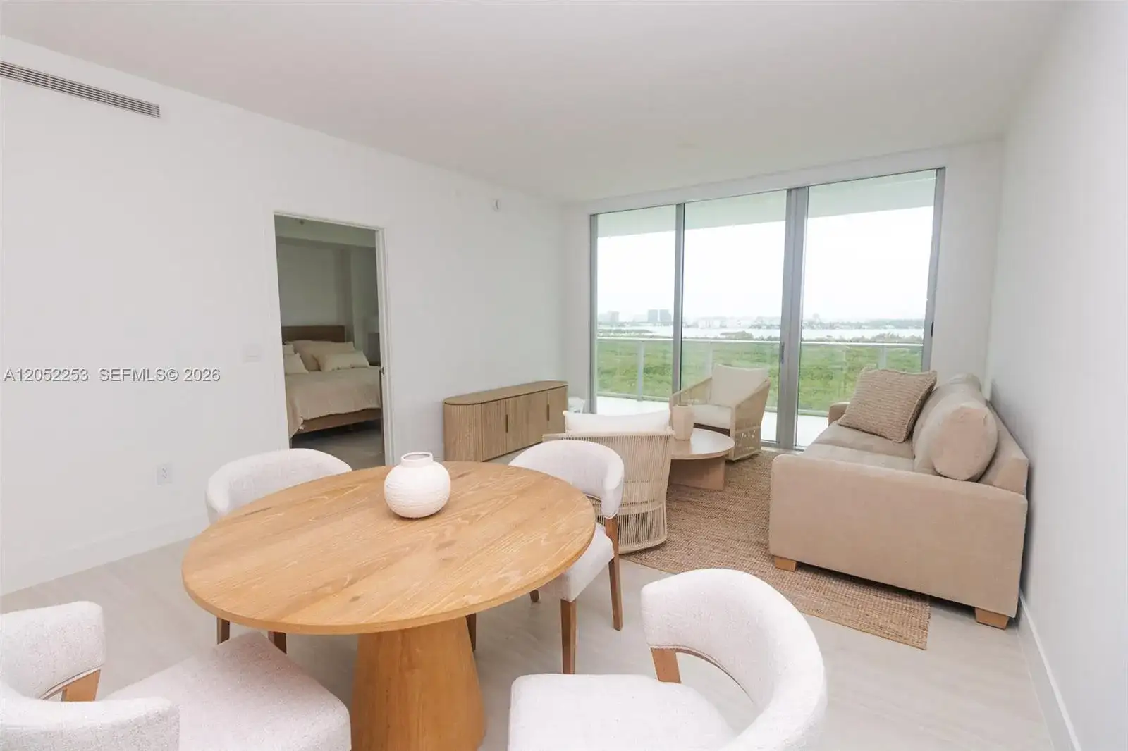 2411 Laguna Circle # 1704, North Miami FL 33181 photo 3
