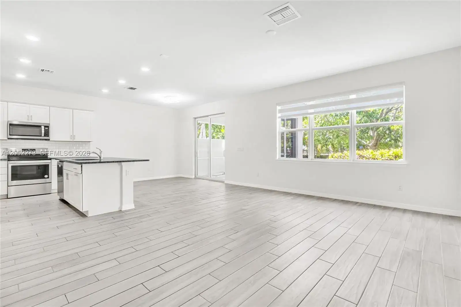 4164 Ficus St, Hollywood FL 33021 photo 3