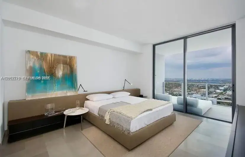 88 SW 7th St # 2712, Miami FL 33130 photo 5