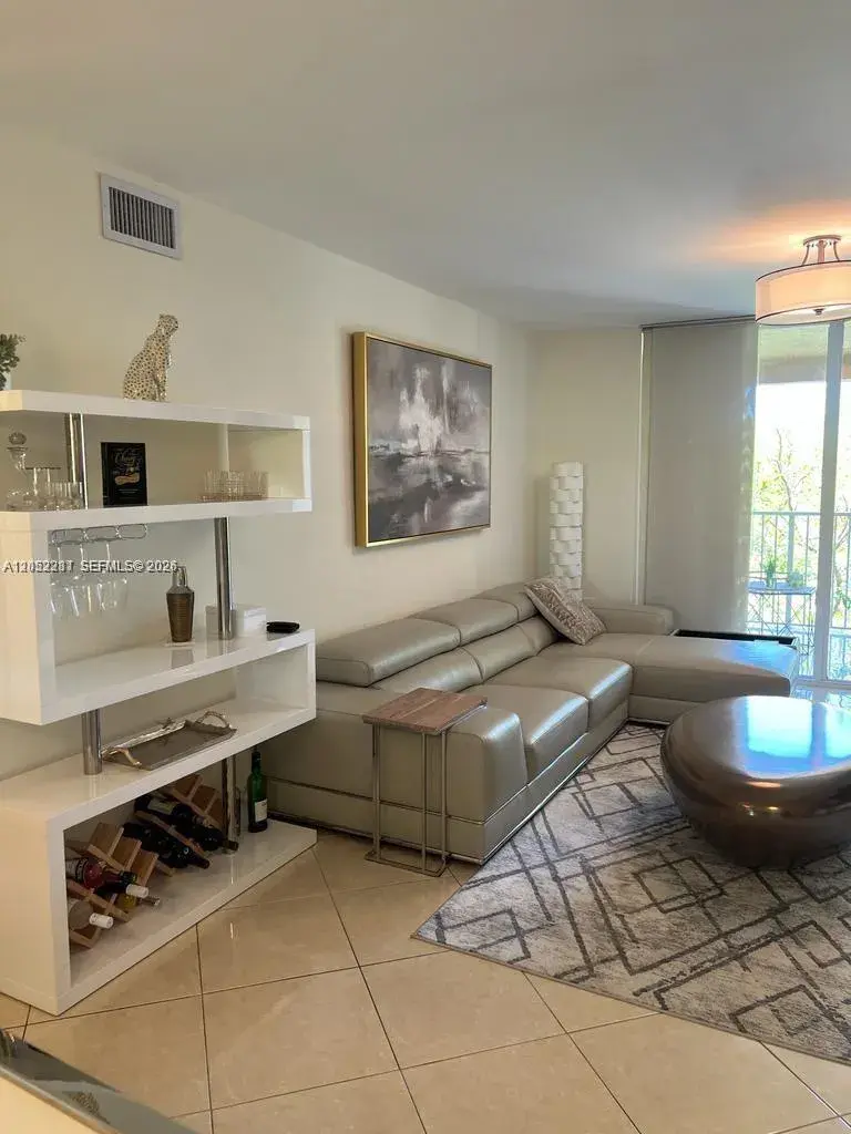 19901 E Country Club Dr # 2505, Aventura FL 33180