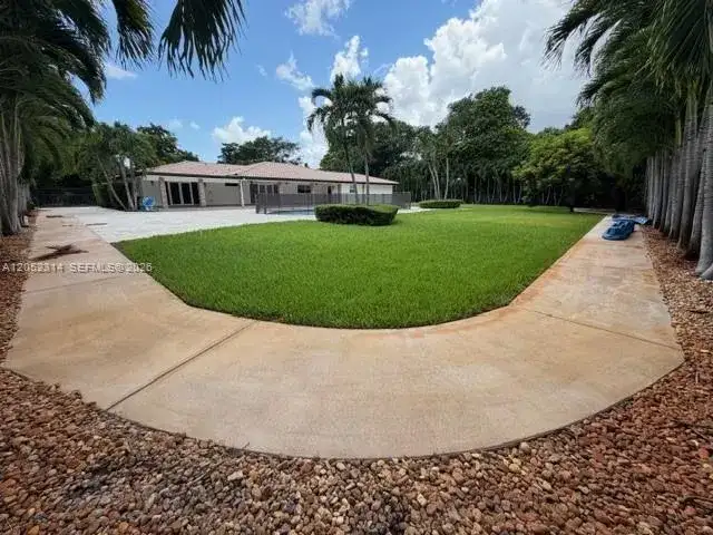 10425 SW 62nd St # 0, Miami FL 33173 photo 2