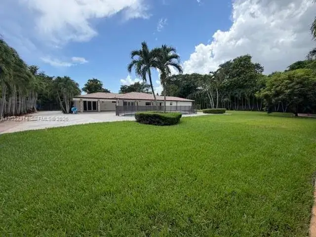 10425 SW 62nd St # 0, Miami FL 33173 photo 5