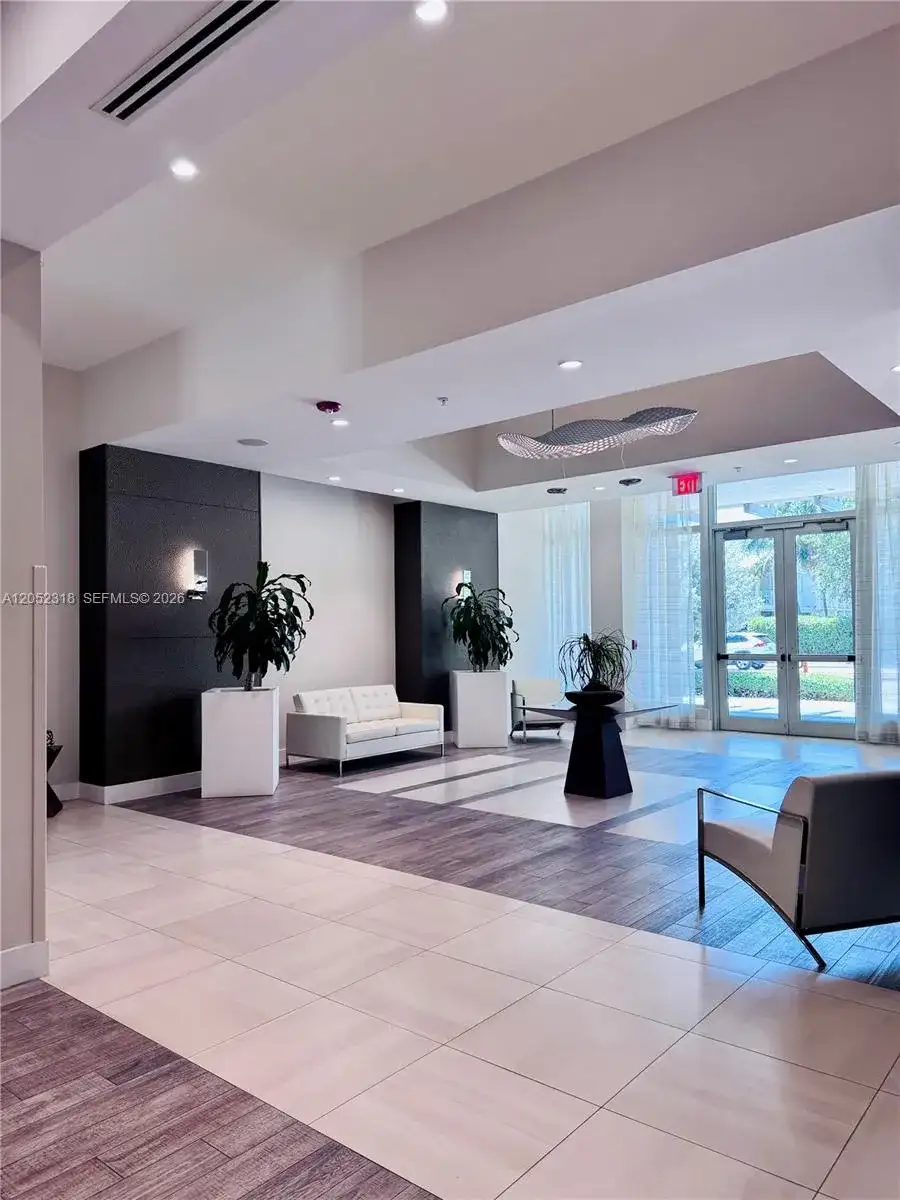 7661 NW 107th Ave # 609, Doral FL 33178 photo 3