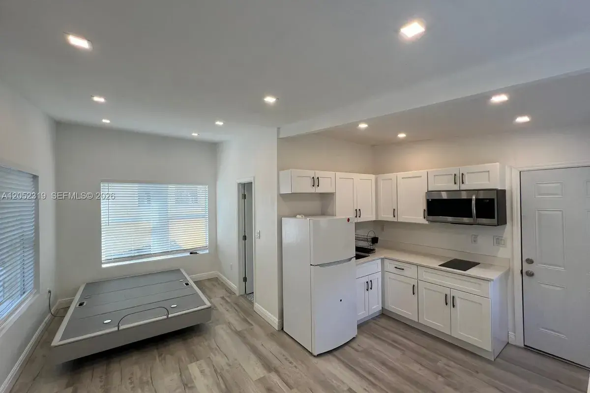 1612 Harrison St # 11, Hollywood FL 33020