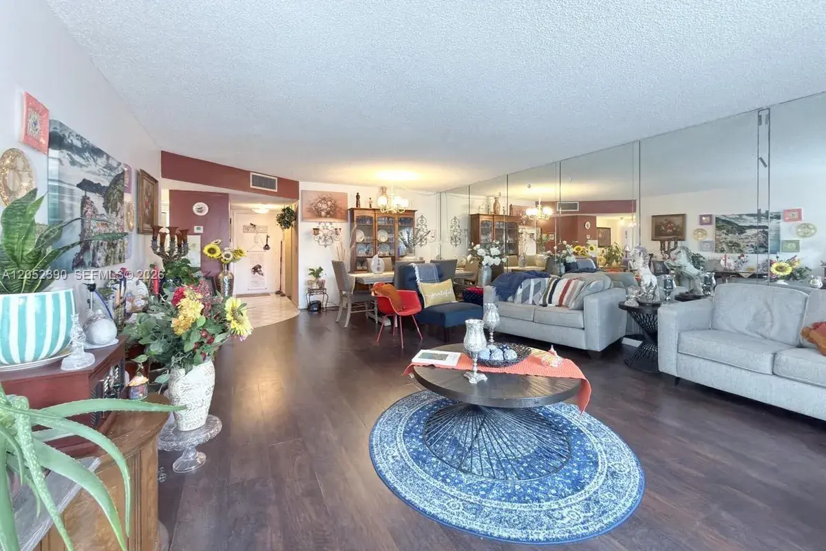 4740 NW 21st St # 207, Lauderhill FL 33313