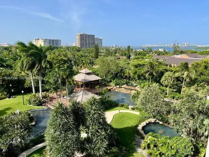1000 Quayside Ter # 805, Miami FL 33138 photo 4