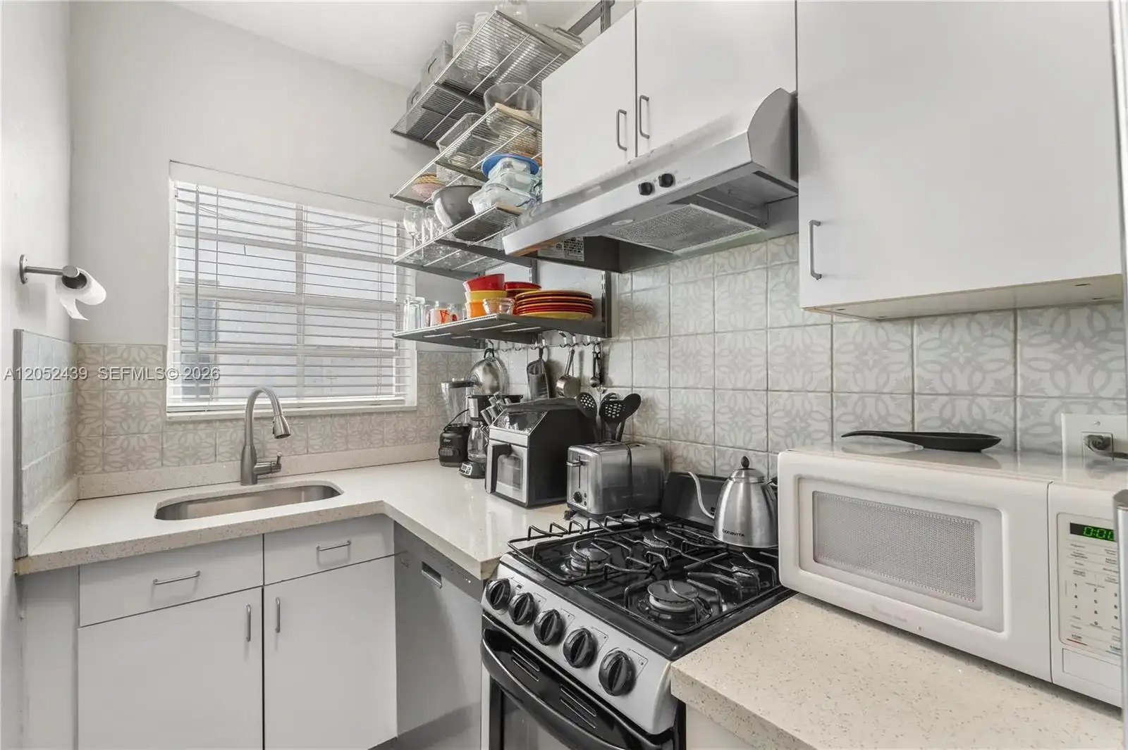 819 Meridian Ave # 5, Miami Beach FL 33139 photo 2