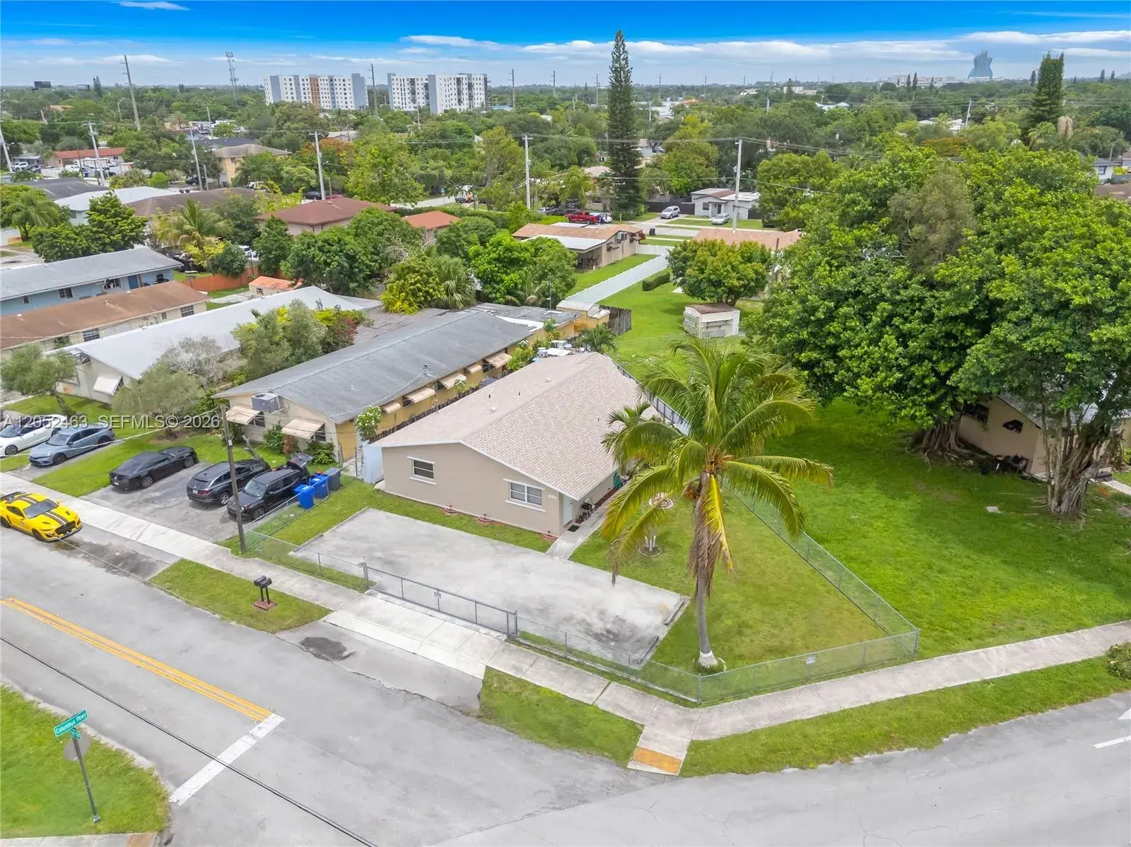 5829 Taylor St, Hollywood FL 33021