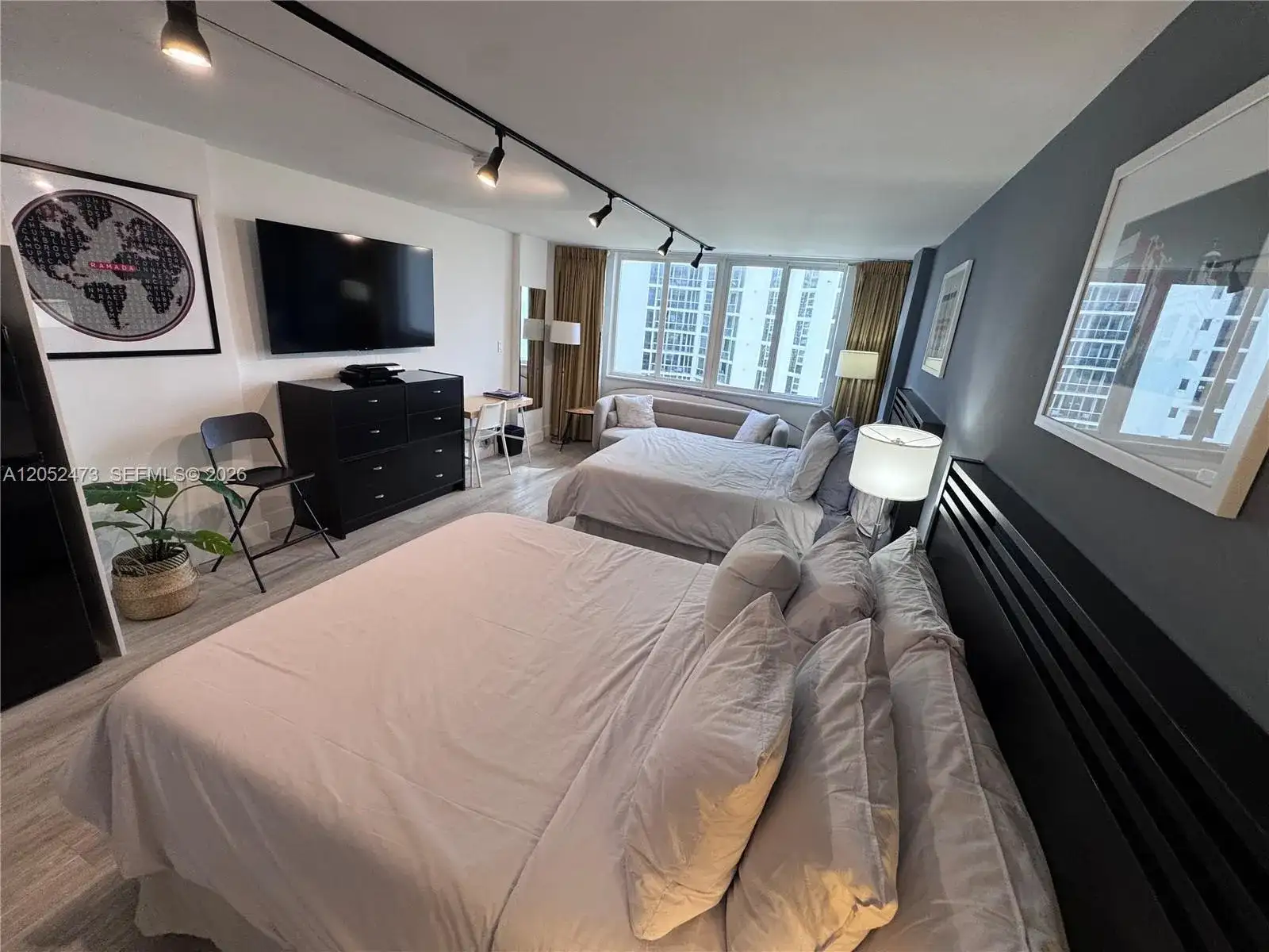 19201 Collins Ave # 718, Sunny Isles Beach FL 33160 photo 3