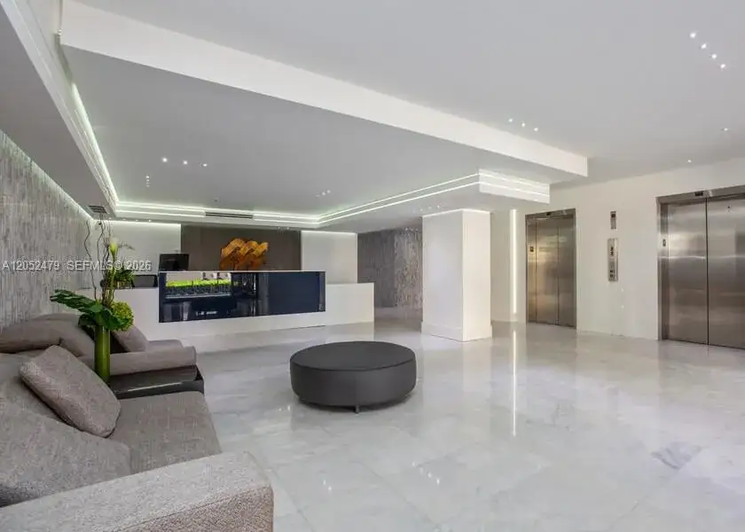2 bedroom 2 bath Residential for sale at 6423 Collins Ave # 809, Miami Beach FL 33141
