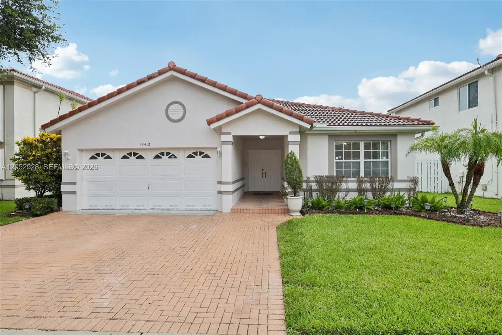 13412 NW 6th Dr, Plantation FL 33325 photo 3