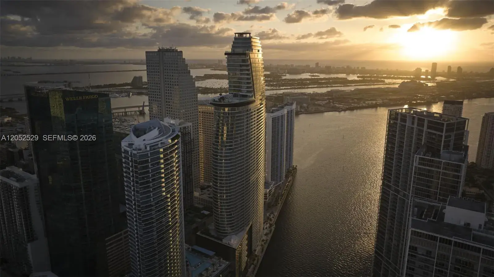 300 Biscayne Boulevard Way # 1705W, Miami FL 33131