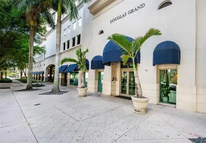 50 Menores Ave # 802, Coral Gables FL 33134