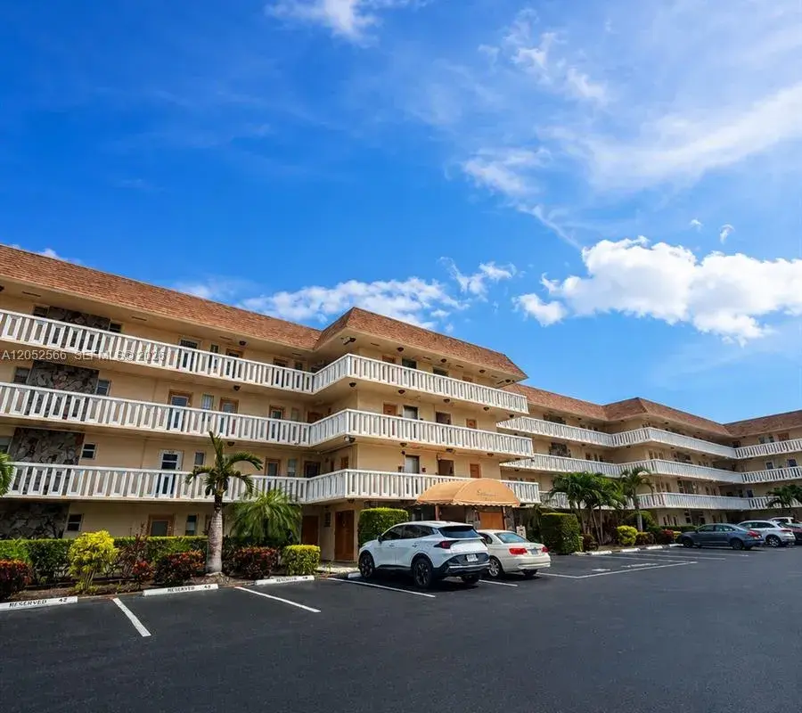 1889 S Ocean Dr # 406, Hallandale Beach FL 33009