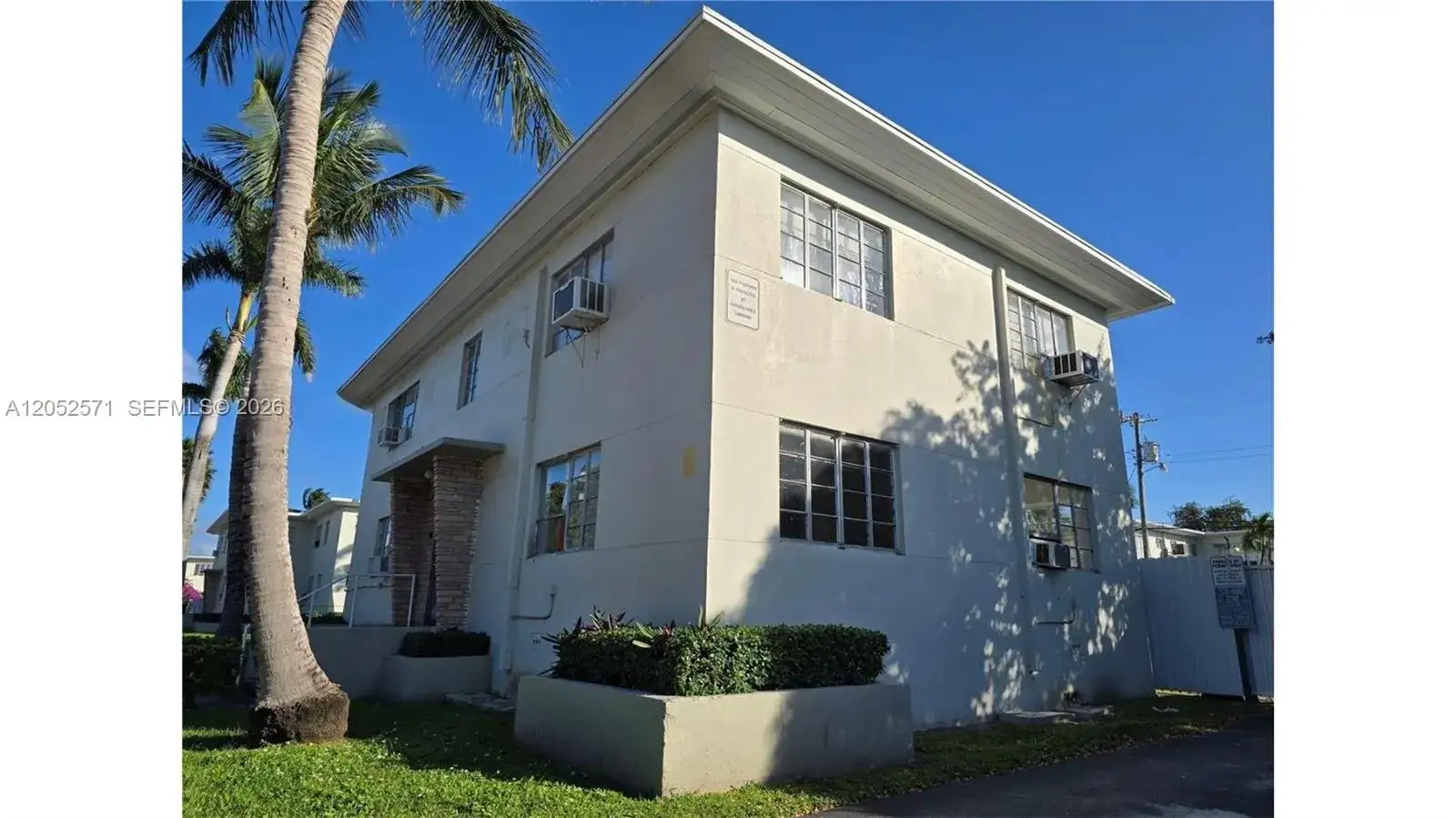 1 bedroom 1 bath Residential for sale at 660 84th St # 39, Miami Beach FL 33141