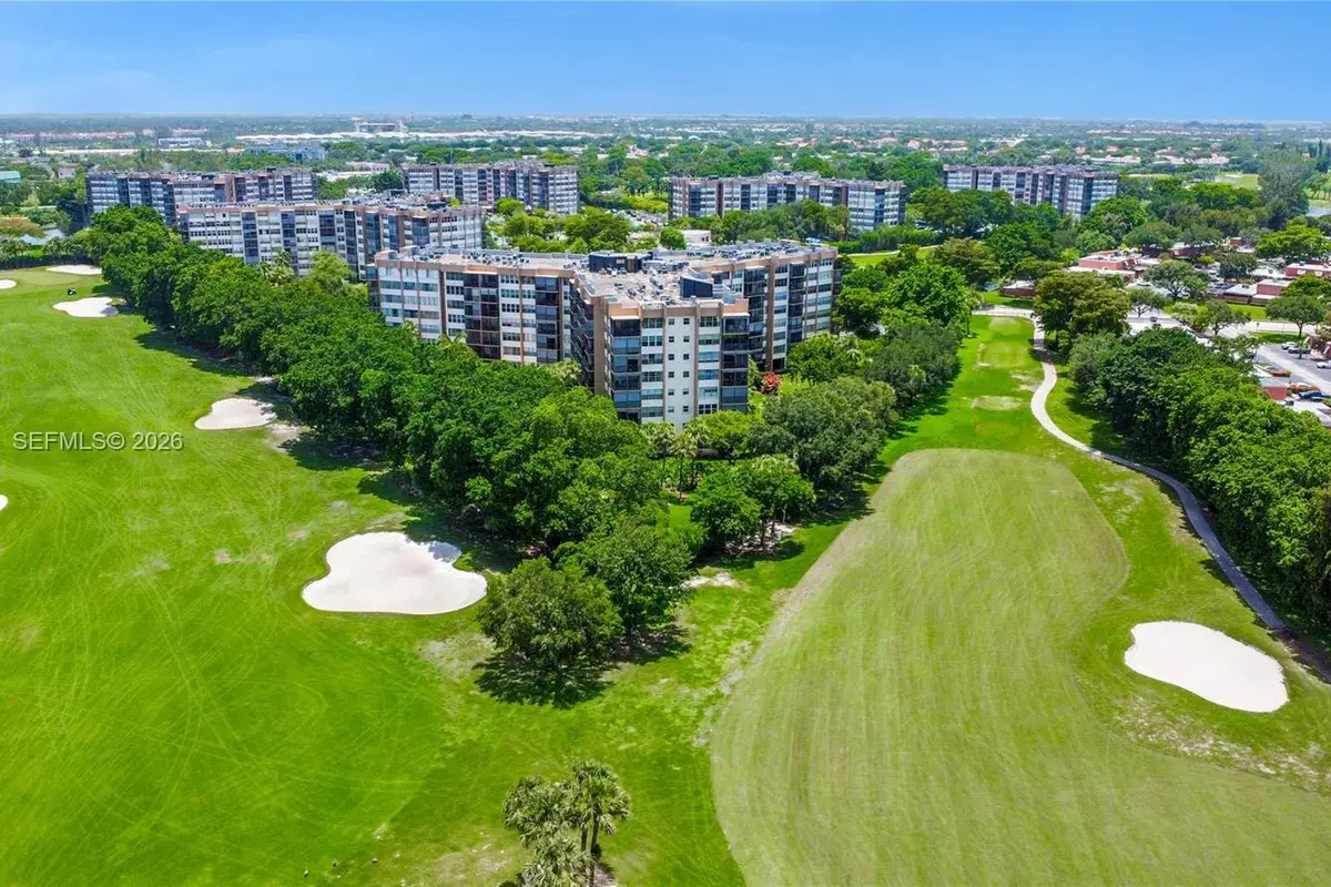 1400 Saint Charles Pl # 317, Pembroke Pines FL 33026
