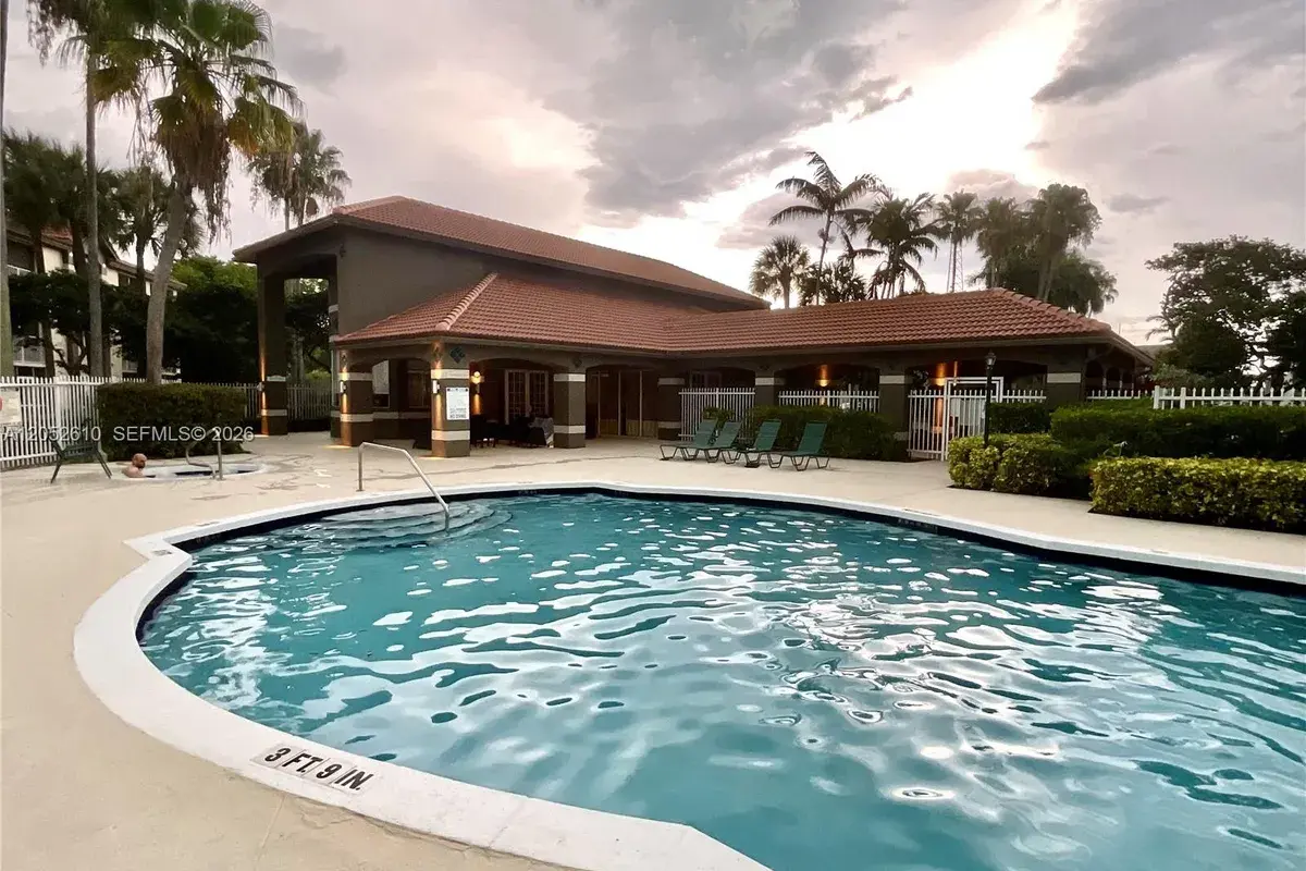 420 S Park RD # 108, Hollywood FL 33021