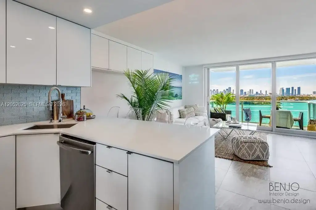 1000 West Ave # 1419, Miami Beach FL 33139 photo 2