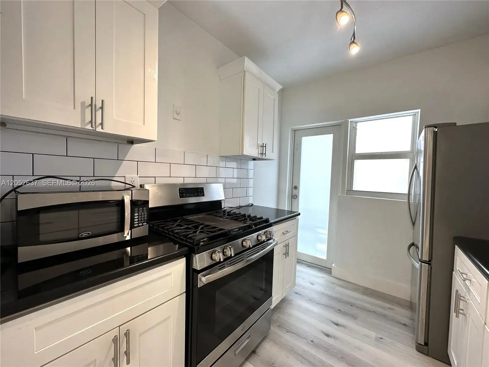 955 Bay Dr # 7, Miami Beach FL 33141 photo 4