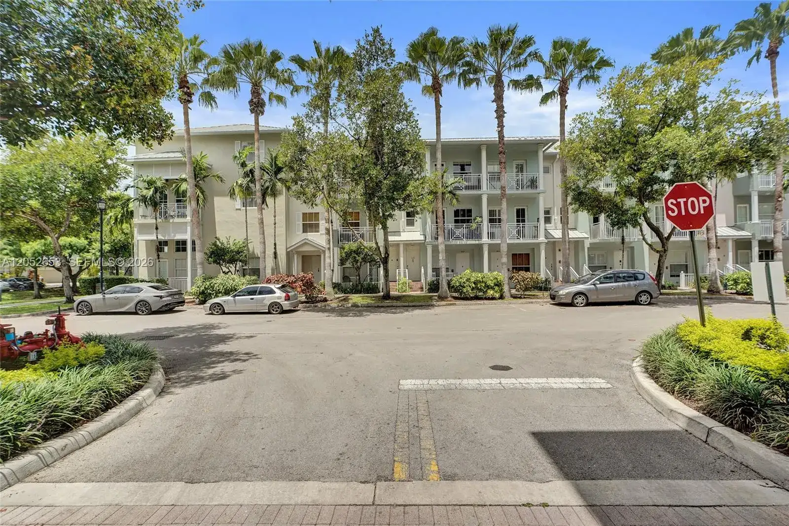 417 SW 13th Ter # 417, Fort Lauderdale FL 33312 photo 2