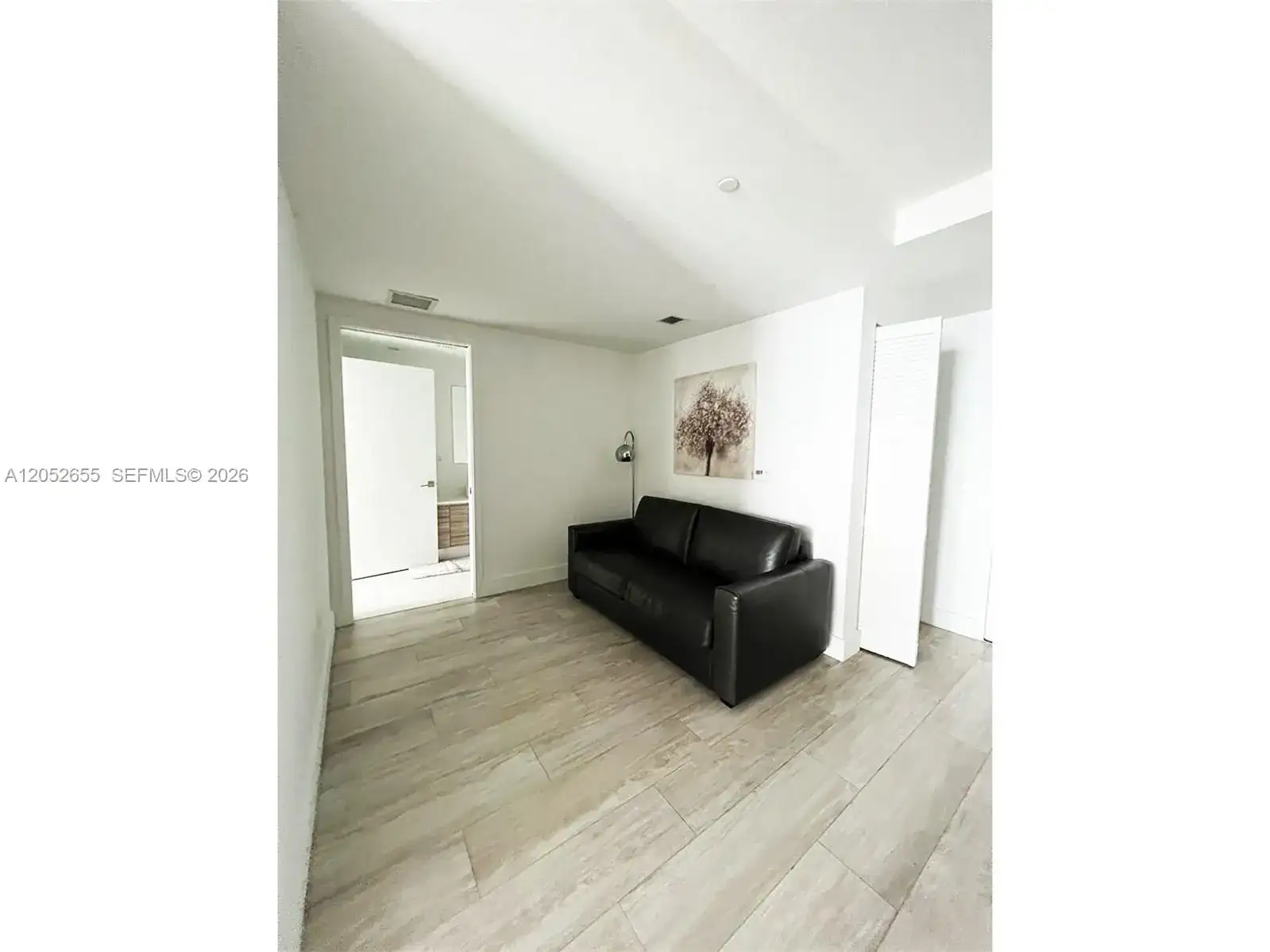 121 NE 34th St # 2603, Miami FL 33137 photo 4